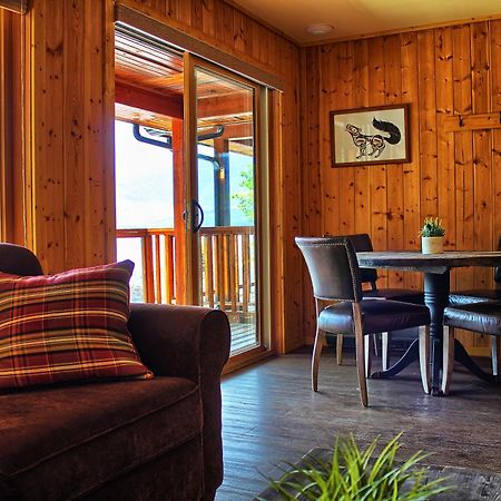 Wild Renfrew Seaside Cottages Порт-Ренфрю Номер фото