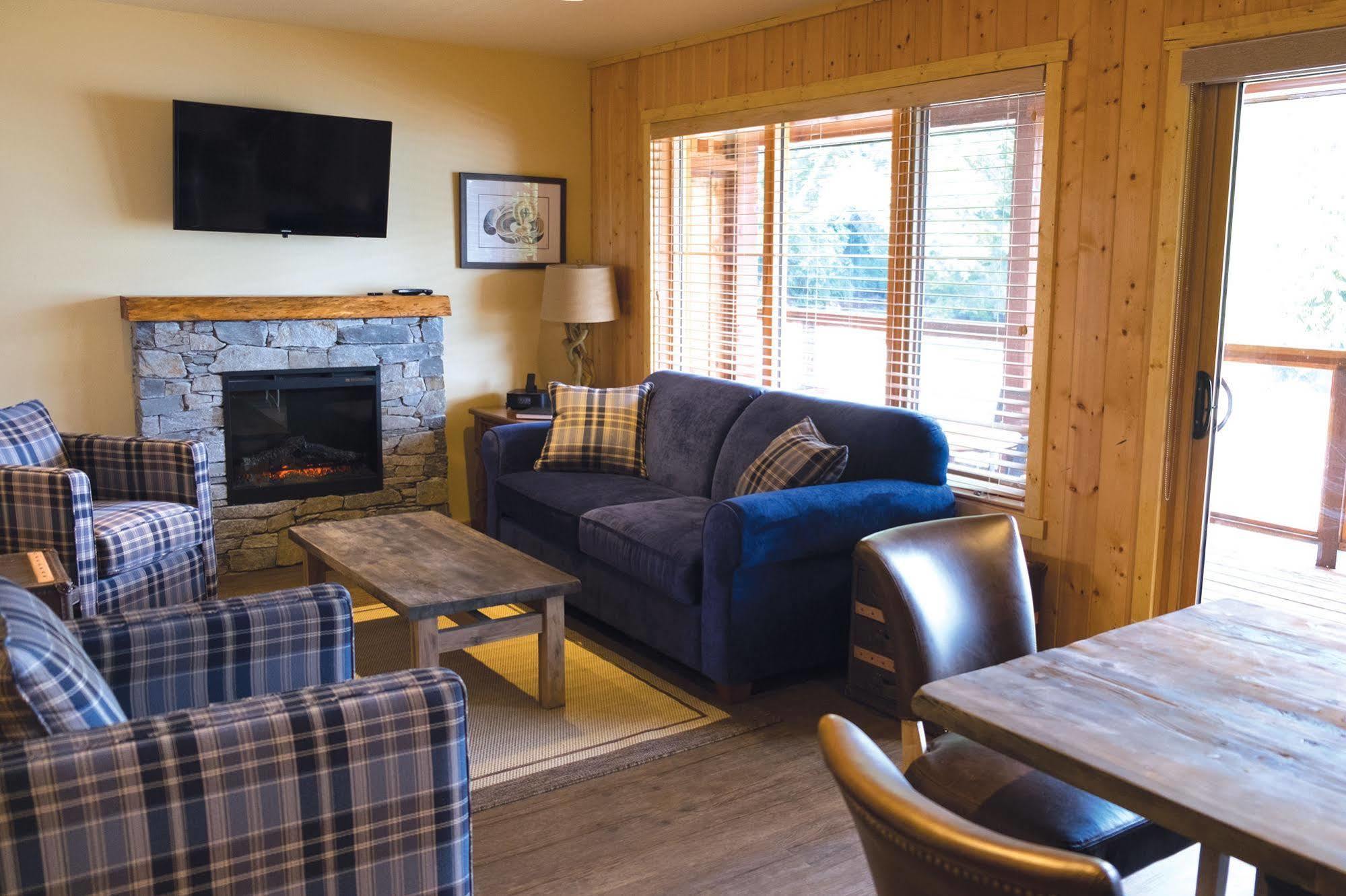 Wild Renfrew Seaside Cottages Порт-Ренфрю Экстерьер фото